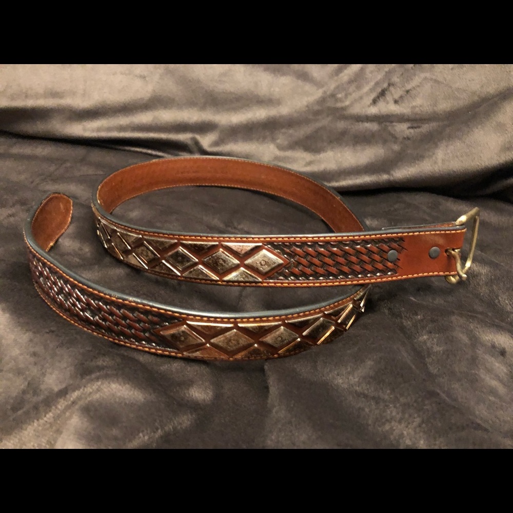 3-D leather men’s belt